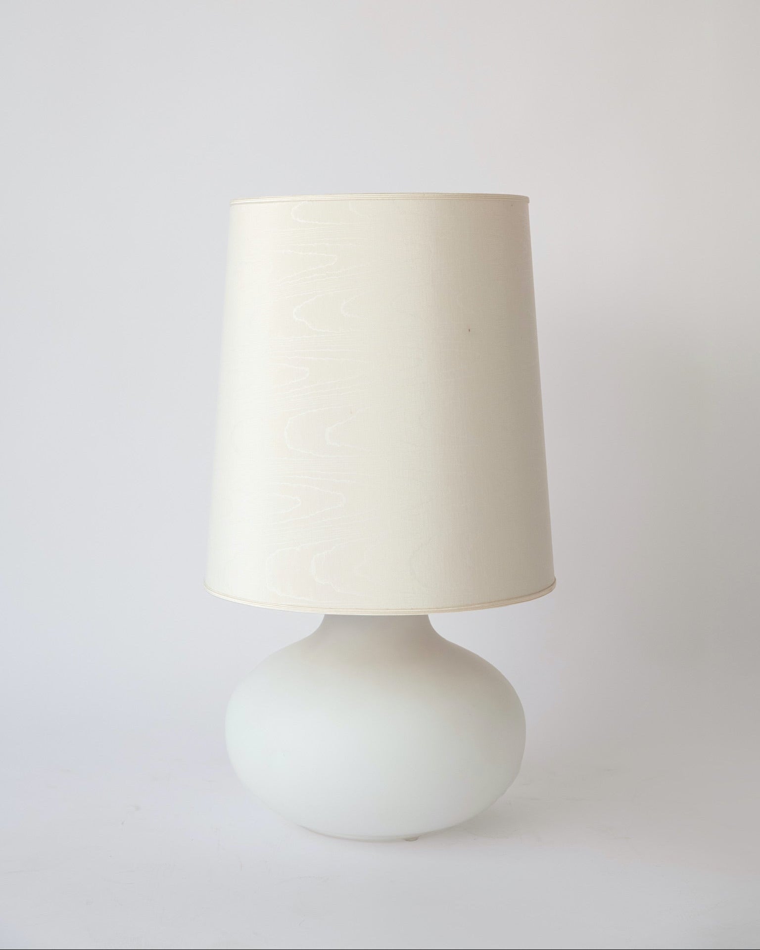White Murano Tall Lamp