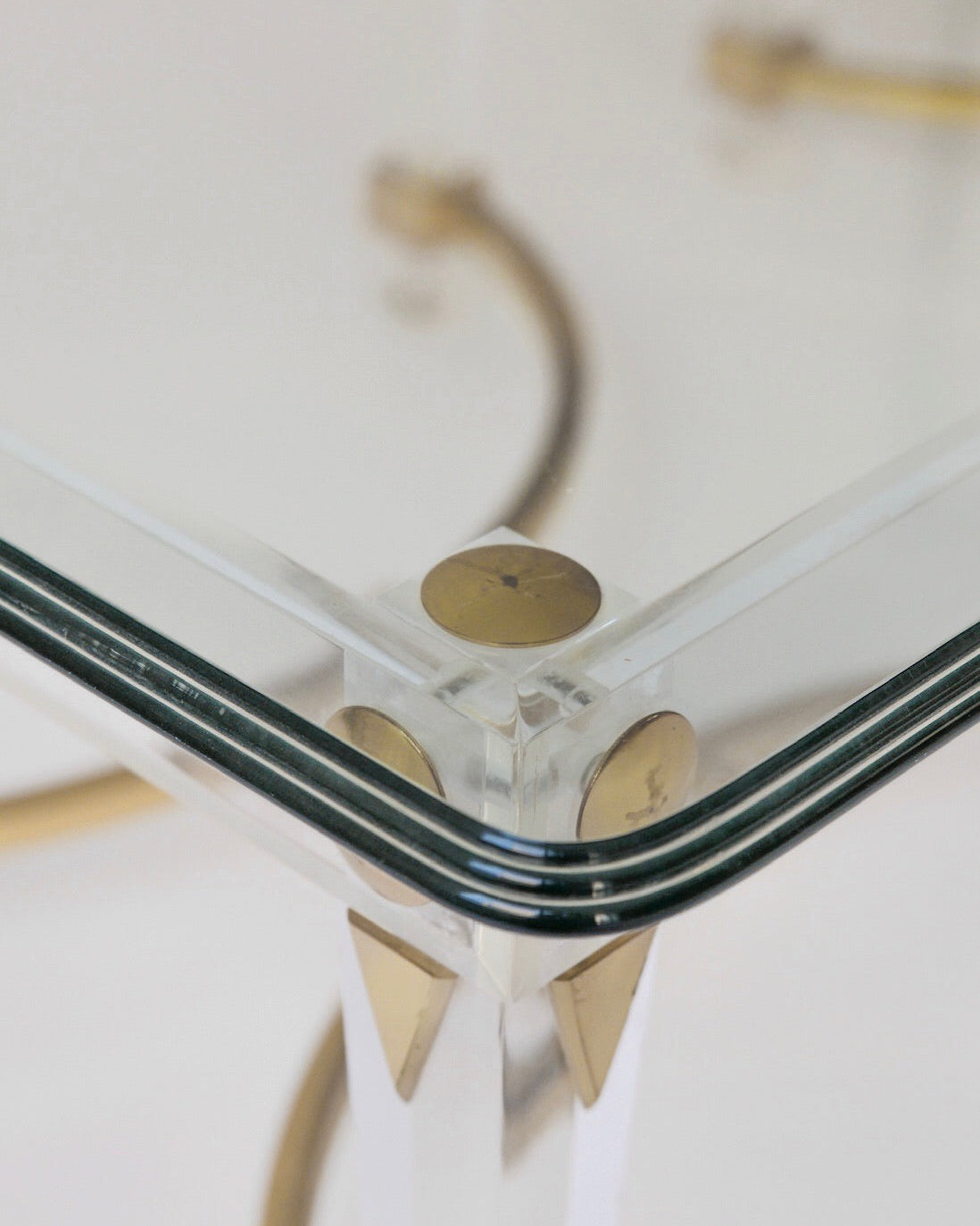 Hollywood Regency Lucite & Brass Tables 1970s Set of 2