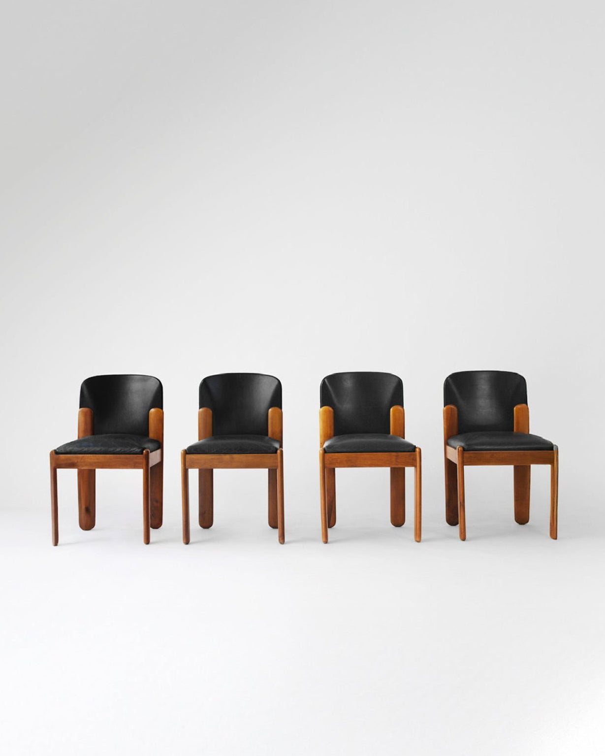 Bernini Dining Chairs 1960s Italy Set of 4